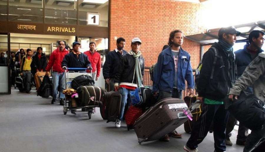 विदेश यात्रा गर्ने नेपालीहरूले ३ हजार डलरसम्म लैजान पाउने