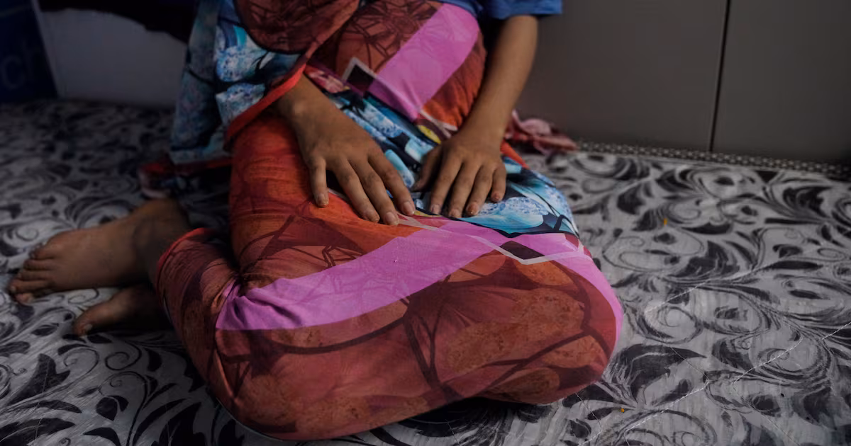 श्रीमानलाई बाँधेर २ महिनाकी सुत्केरीमाथि बलात्कार