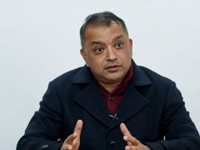 देउवा ,ओली र प्रचण्डले नेतृत्व छाड्नुपर्छ : गगन थापा