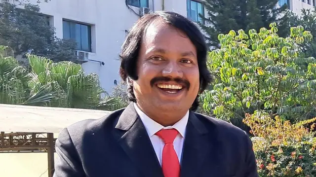 सिके राउत किन गए सर्वोच्च अदालत ?